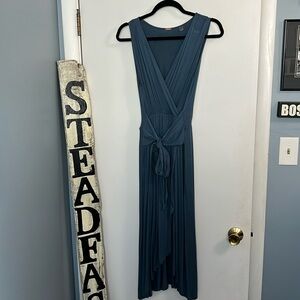 ⭐️Gorgeous Tahari jersey dress